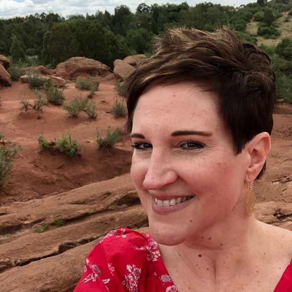 Meet your Posher, Lenee - Picture 2 of 2